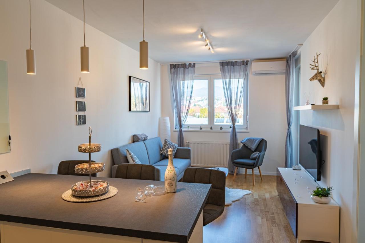 Ferienwohnung Flexible Selfcheckins 25 - Zagreb - Garage - Loggia - New - Luxury Exterior foto
